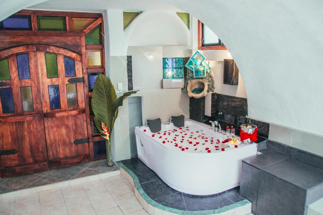 Kashama Eco Resort & Spa 산토 도밍고 데 로스 콜로라도스 외부 사진